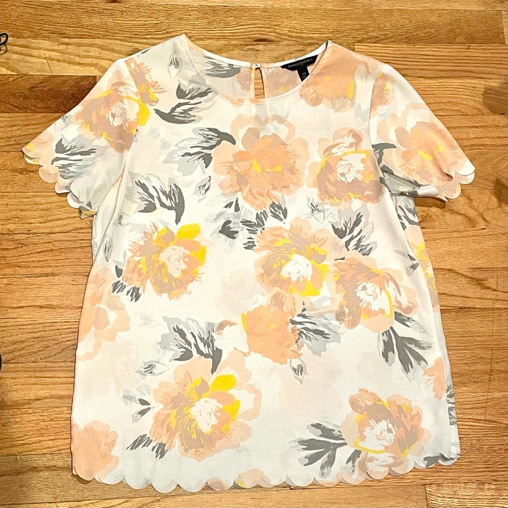 Banana republic floral top